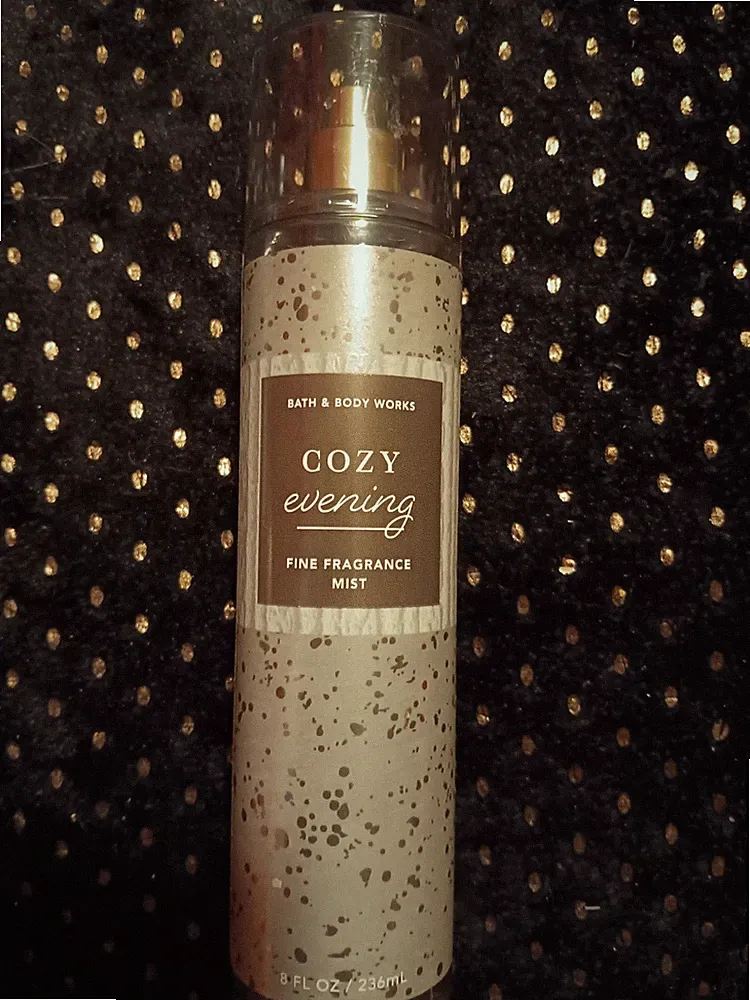 Bath & Body Works Cozy Evening Fine Fragrance Body Mist Spray 8 Fl Oz