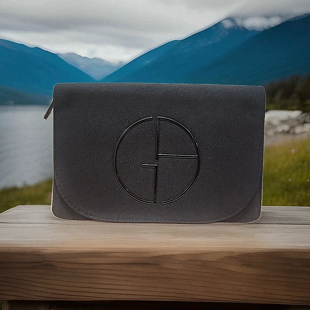GIORGIO ARMANI BEAUTY FRAGRANCE BLACK TRAVEL ELEGANT SIZE EVENING FLAT POUCH NEW